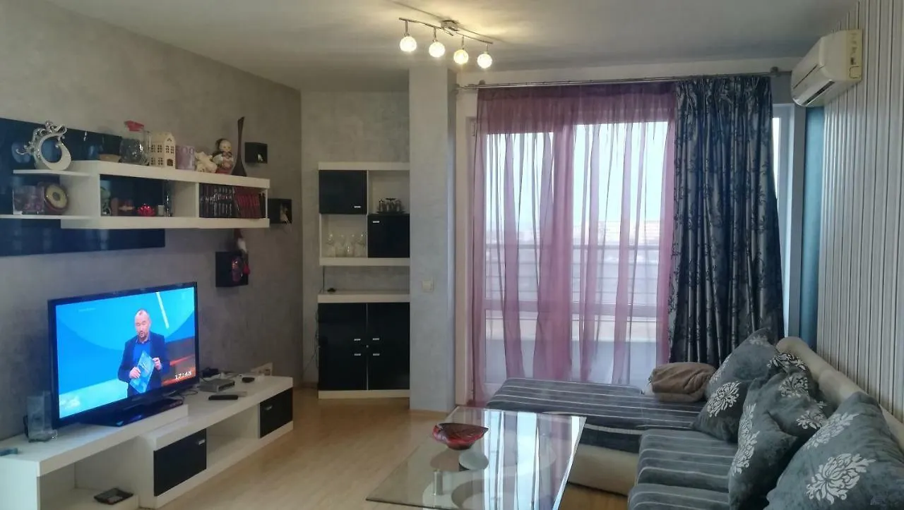Апартамент В Закрытом Комплексе Sunny Hill, Бургас Lägenhet